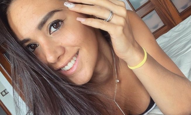 Majo Barbeitó farán nem hogy diót ,de még téglát is lehetne törni img